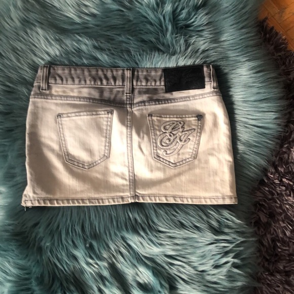 Guess jeans skirt - Picture 2 of 6